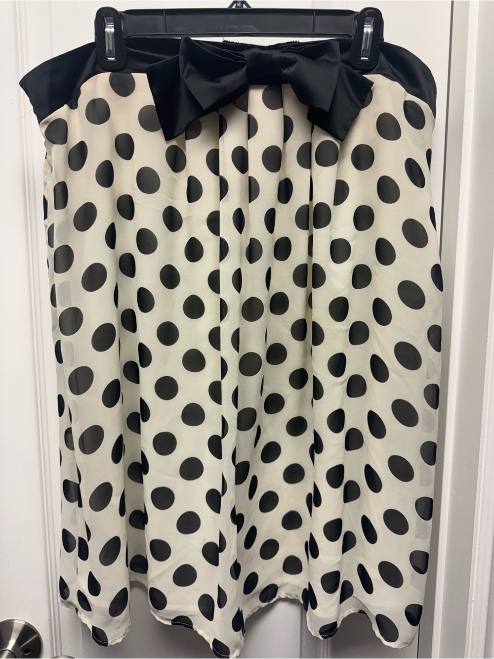 Forever 21 Black and White Polka Dot Bow Skirt
